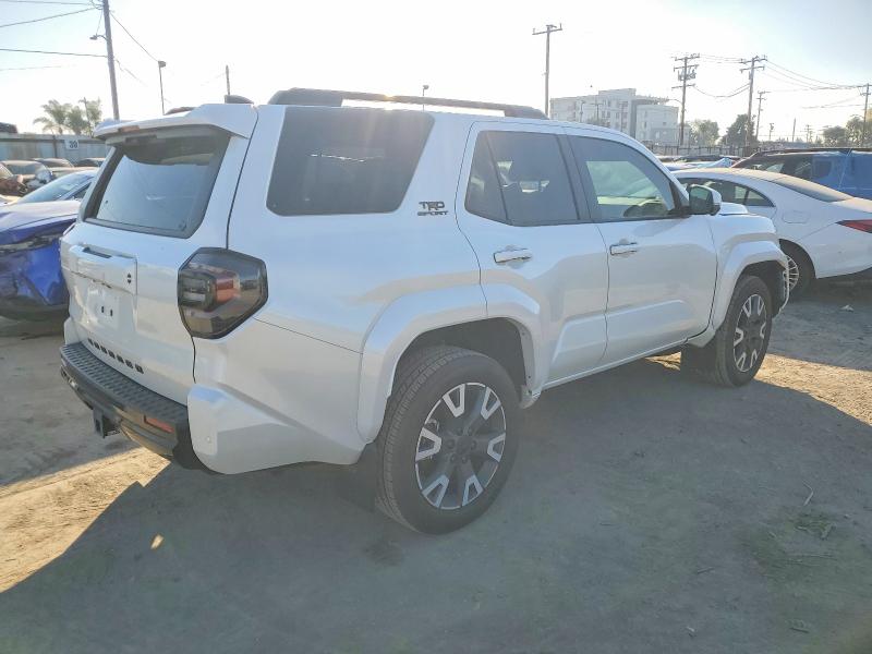 Photo 3 from auction – 2025 TOYOTA 4RUNNER SR with VIN JTEVA5AR5S5001711