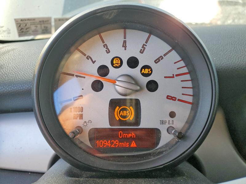 Photo 9 from auction – 2011 MINI COOPER with VIN WMWZF3C59BTX82232