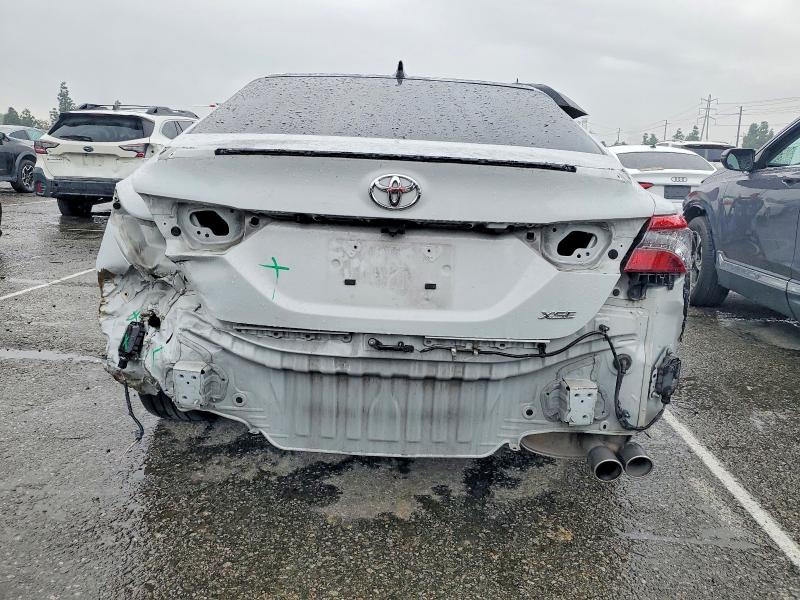 Photo 6 from auction – 2022 TOYOTA CAMRY with VIN 4T1KZ1AK2NU064489