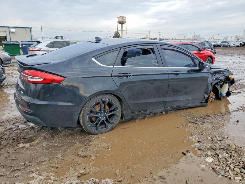 Photo 3 from auction – 2019 FORD FUSION with VIN 3FA6P0HD4KR168634