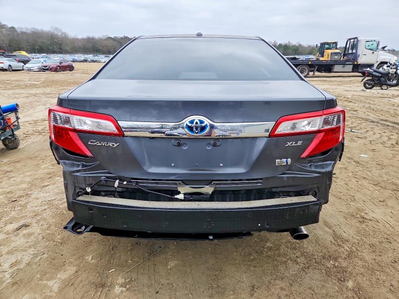 Photo 6 from auction – 2012 TOYOTA CAMRY with VIN 4T1BD1FK0CU049235