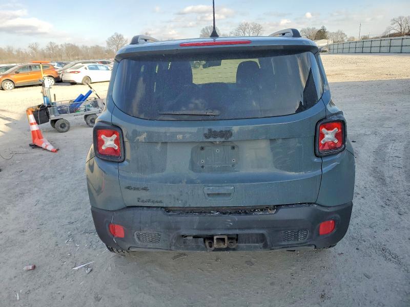 Photo 6 from auction – 2018 JEEP RENEGADE with VIN ZACCJBBB4JPH07599