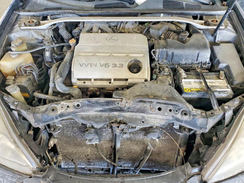 Photo 11 from auction – 2004 LEXUS ES with VIN JTHBA30G745042256