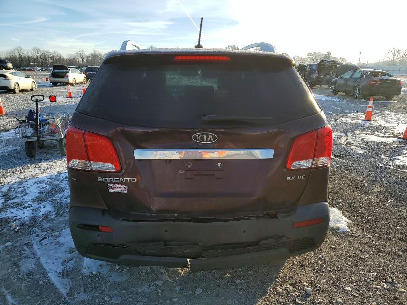 Photo 6 from auction – 2011 KIA SORENTO EX with VIN 5XYKUDA27BG094072
