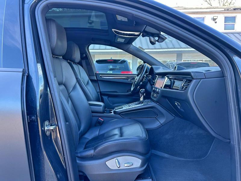 Photo 5 from auction – 2019 PORSCHE MACAN with VIN WP1AA2A52KLB02083