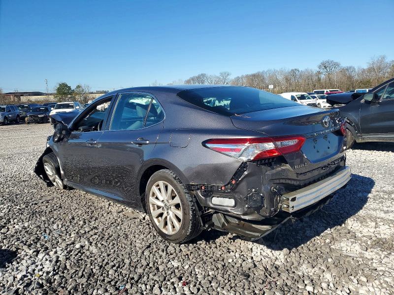 Photo 2 from auction – 2018 TOYOTA CAMRY with VIN 4T1B11HK6JU650684