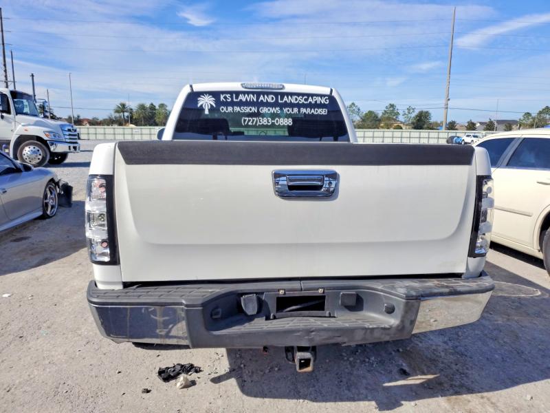 Photo 6 from auction – 2010 CHEVROLET SILVERADO with VIN 1GCSCSE01AZ107706