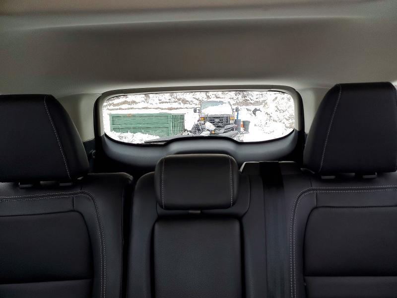 Photo 10 from auction – 2018 FORD ESCAPE SEL with VIN 1FMCU9HD0JUB26829