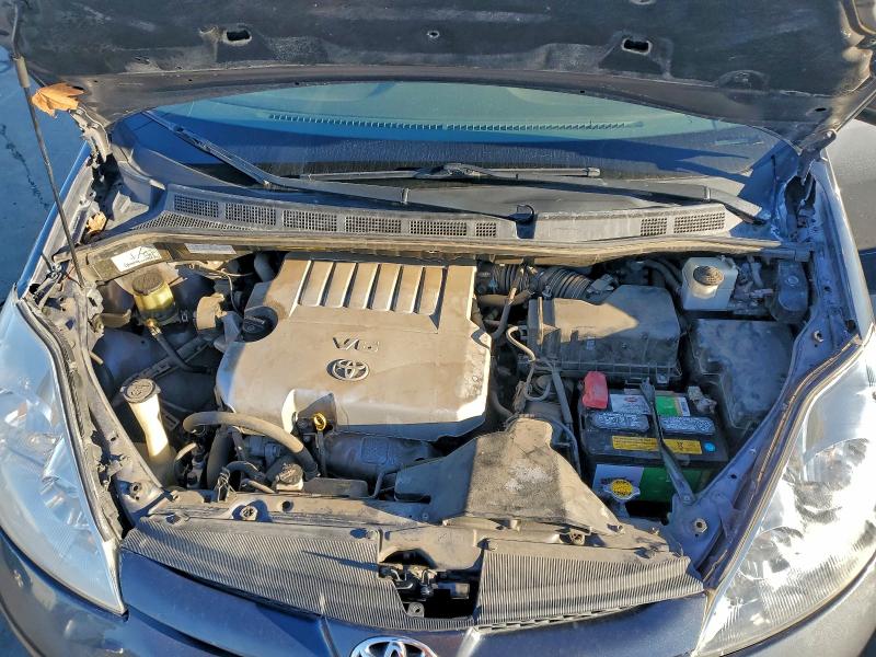 Photo 11 from auction – 2010 TOYOTA SIENNA CE with VIN 5TDKK4CC1AS316036