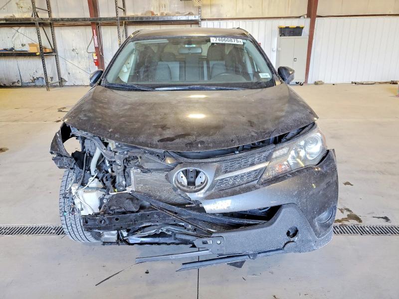 Photo 5 from auction – 2015 TOYOTA RAV4 with VIN JTMZFREV1FJ049774