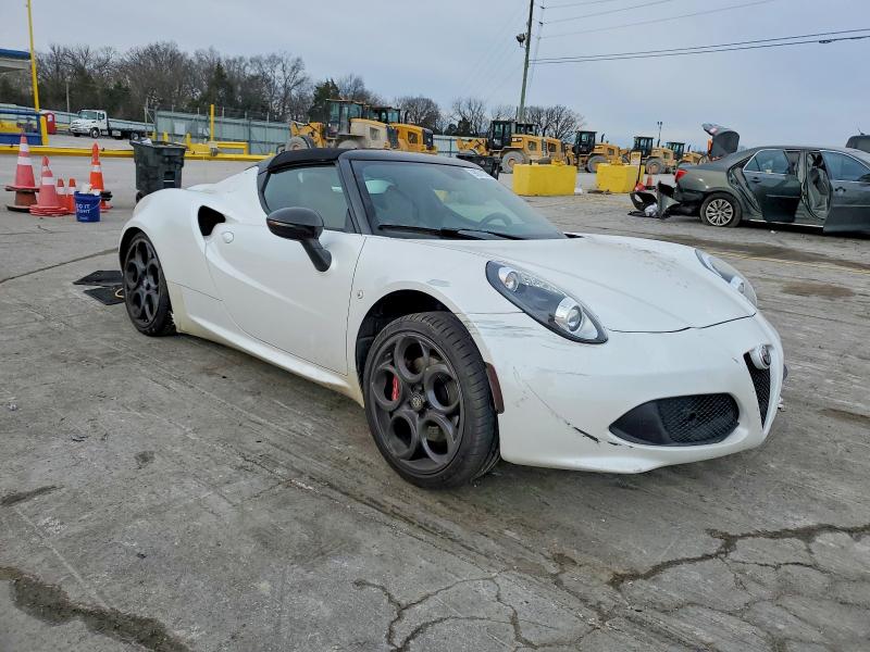 Photo 4 from auction – 2018 ALFA ROMEO 4C with VIN ZARBAAB49JM282487