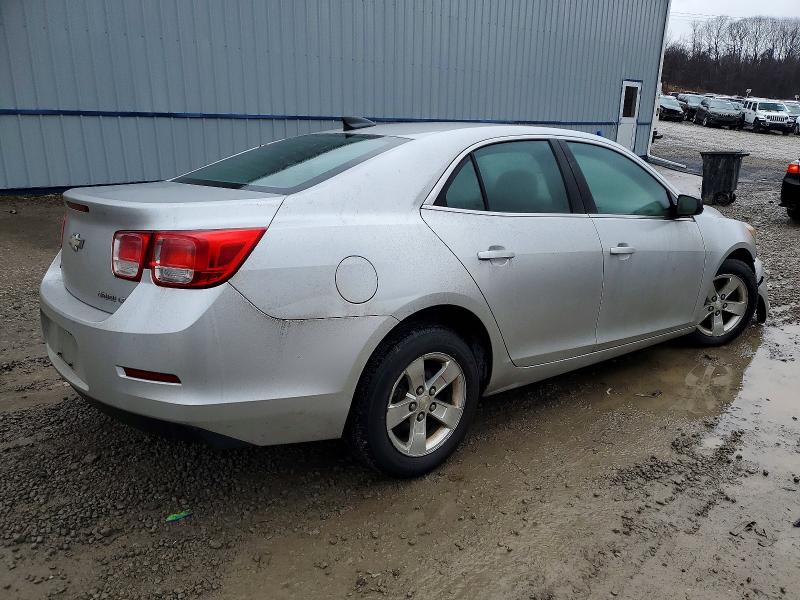 Photo 3 from auction – 2015 CHEVROLET MALIBU LS with VIN 1G11B5SL4FF101995