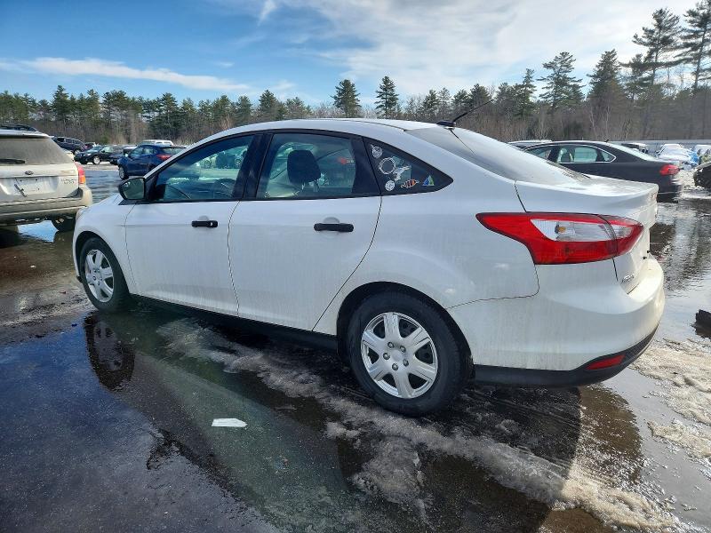 Photo 2 from auction – 2012 FORD FOCUS S with VIN 1FAHP3E27CL355301