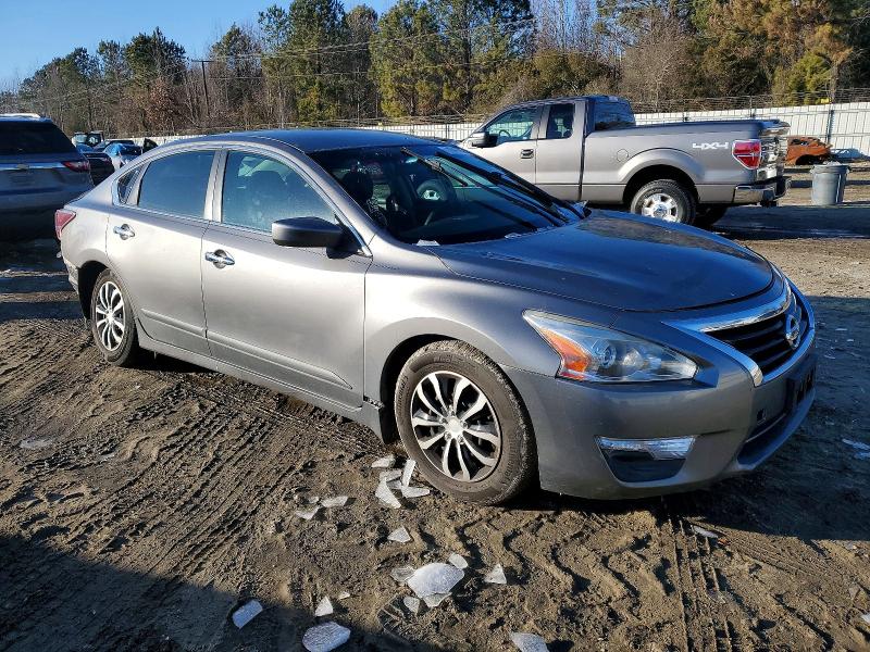 Photo 4 from auction – 2015 NISSAN ALTIMA 2.5 with VIN 1N4AL3AP5FC571067