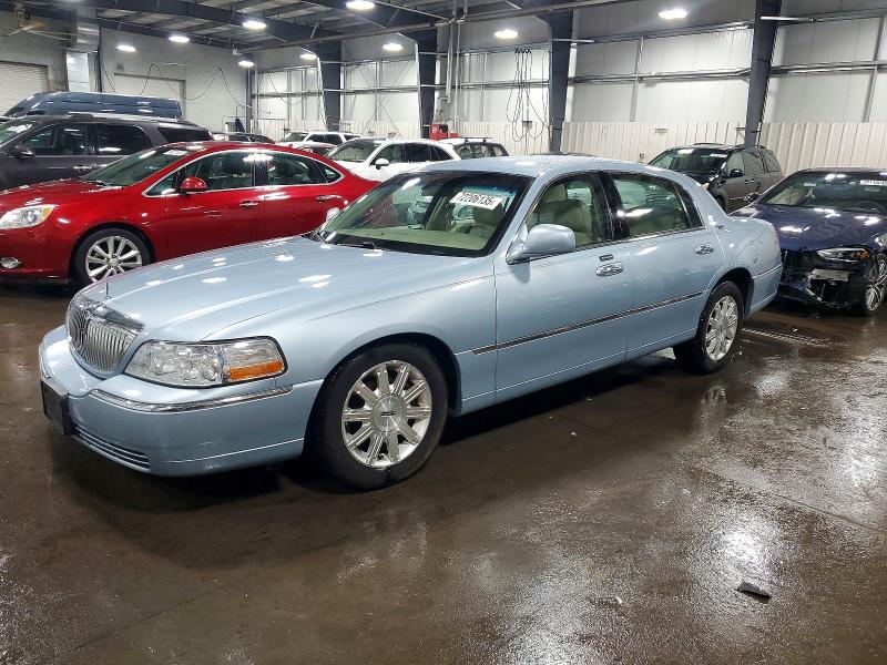 LINCOLN TOWN CAR S 2009 with VIN 2LNHM82V09X607430 - Photo from auction
