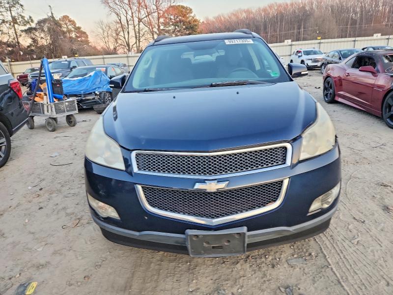 Photo 5 from auction – 2010 CHEVROLET TRAVERSE L with VIN 1GNLVFED3AJ231314