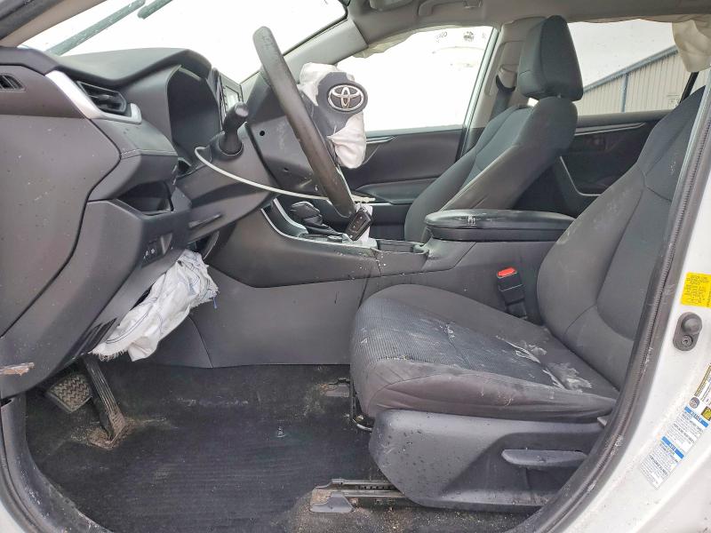 Photo 7 from auction – 2020 TOYOTA RAV4 LE with VIN 2T3LWRFV7LW066404