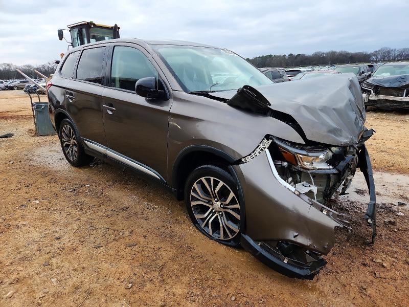 Photo 4 from auction – 2018 MITSUBISHI OUTLANDER with VIN JA4AD2A39JZ027184