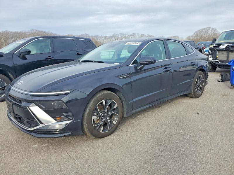 HYUNDAI SONATA SEL 2025 with VIN KMHL64JA5SA489563 - Photo from auction