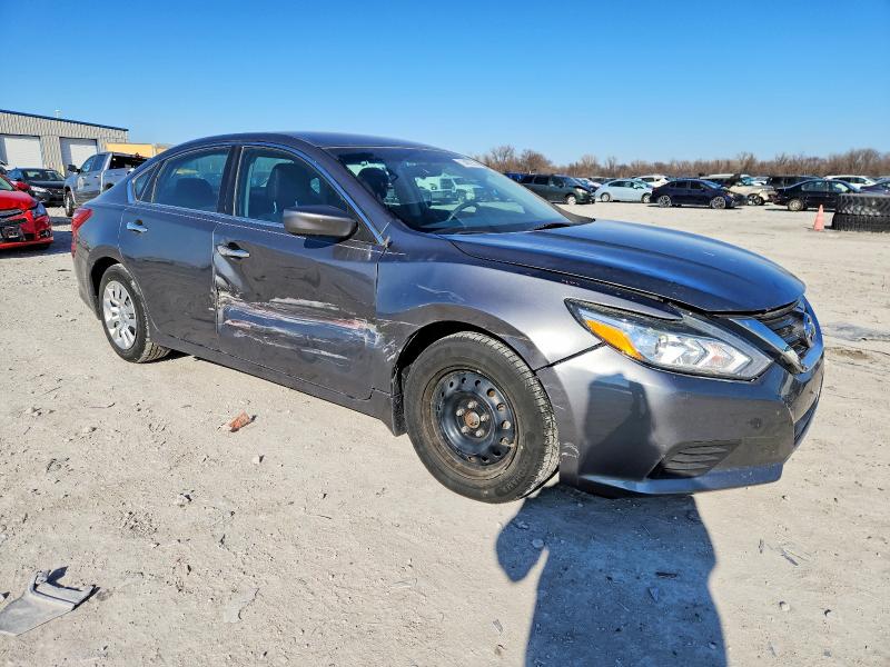 Photo 4 from auction – 2016 NISSAN ALTIMA 2.5 with VIN 1N4AL3AP2GC240335