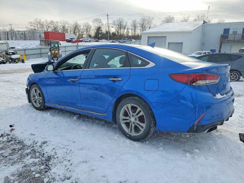 Photo 2 from auction – 2018 HYUNDAI SONATA with VIN 5NPE34AF4JH638070