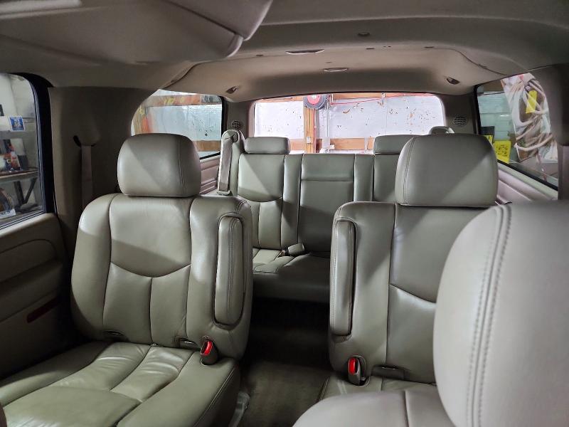 Photo 10 from auction – 2005 CHEVROLET SUBURBAN K with VIN 3GNFK16Z85G222988