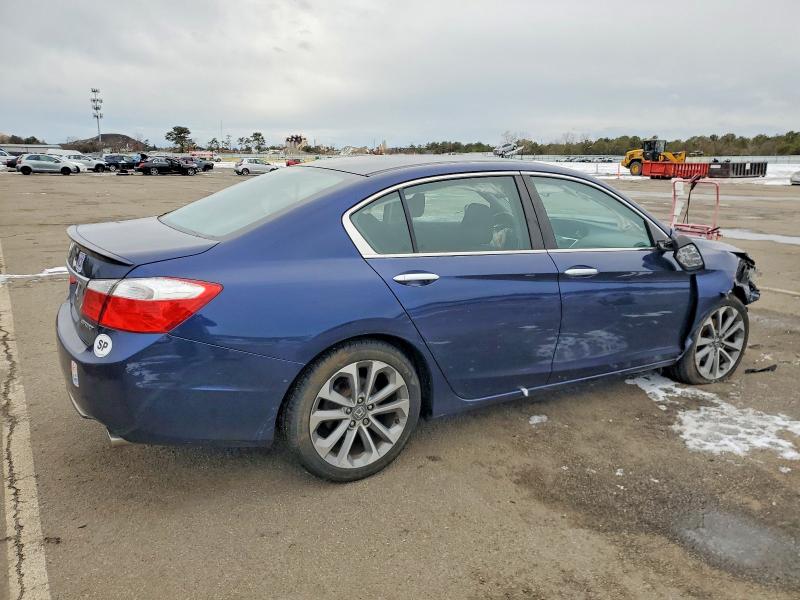 Photo 3 from auction – 2014 HONDA ACCORD with VIN 1HGCR2F57EA294372
