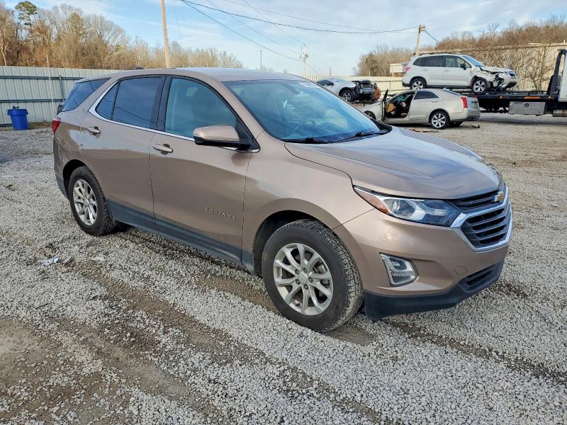 Photo 4 from auction – 2018 CHEVROLET EQUINOX LT with VIN 2GNAXJEV0J6221544