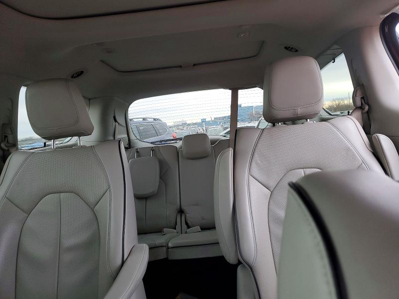 Photo 10 from auction – 2018 CHRYSLER PACIFICA H with VIN 2C4RC1N74JR178379