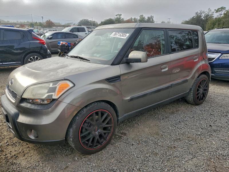 KIA SOUL + 2010 with VIN KNDJT2A20A7124009 - Photo from auction