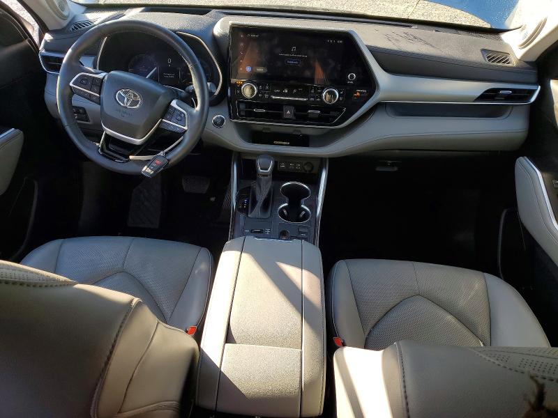 Zdjęcie 8 z aukcji – 2023 TOYOTA HIGHLANDER z VIN 5TDKDRAH7PS046423