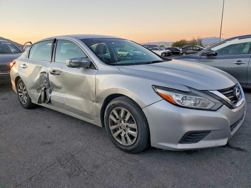 Photo 4 from auction – 2016 NISSAN ALTIMA 2.5 with VIN 1N4AL3AP2GC153115