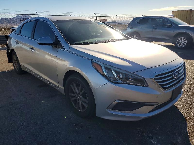 Photo 4 from auction – 2016 HYUNDAI SONATA SE with VIN 5NPE24AF5GH265178