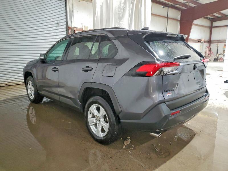 Photo 2 from auction – 2021 TOYOTA RAV4 XLE with VIN 2T3P1RFV9MC224440