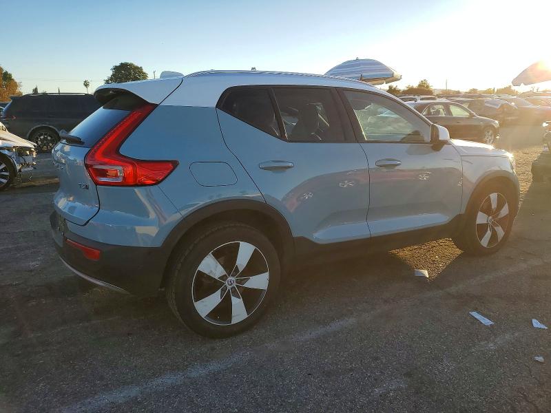 Photo 3 from auction – 2019 VOLVO XC40 T5 MO with VIN YV4162UK4K2108765