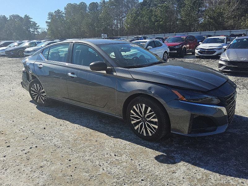 Photo 4 from auction – 2025 NISSAN ALTIMA SV with VIN 1N4BL4DV3SN404872