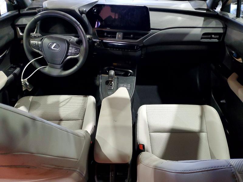 Photo 8 from auction – 2025 LEXUS UX with VIN JTHUCJDH9S2012183