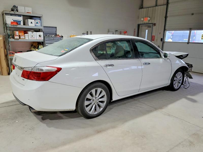Photo 3 from auction – 2014 HONDA ACCORD EXL with VIN 1HGCR3F80EA023007