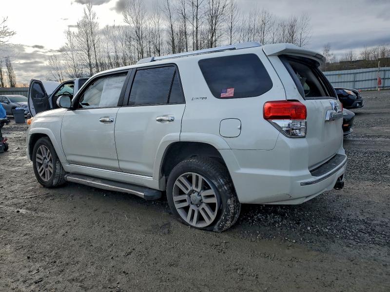 Photo 2 from auction – 2011 TOYOTA 4RUNNER SR with VIN JTEBU5JR9B5045026