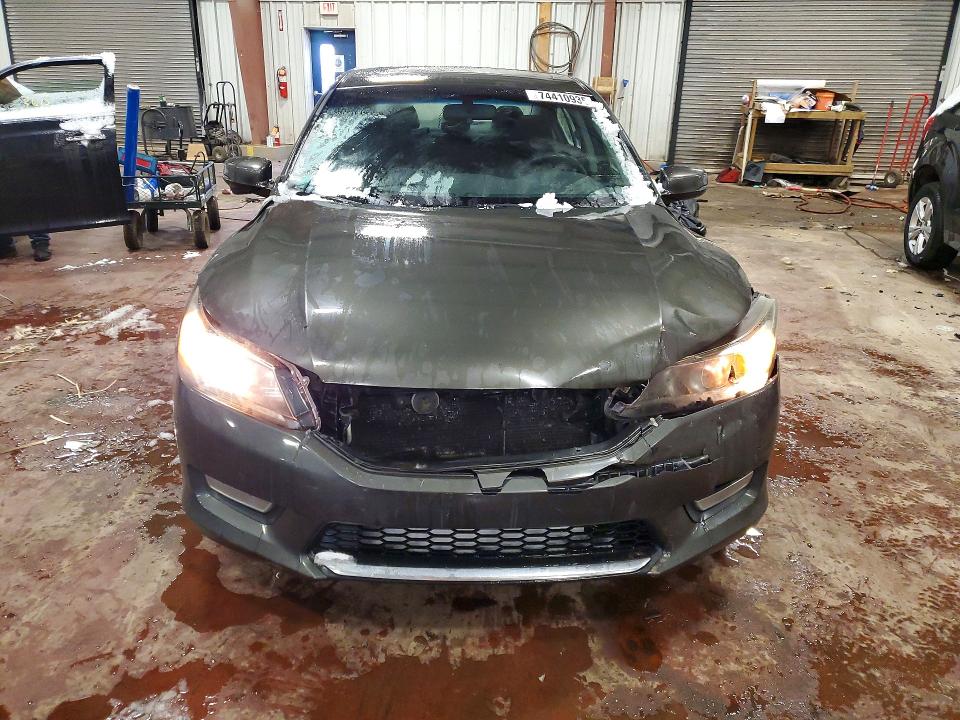 Photo 5 from auction – 2013 HONDA ACCORD EX with VIN 1HGCR2F70DA140523