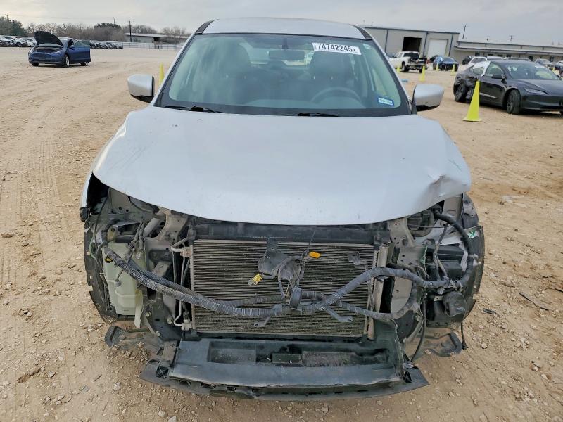 Photo 5 from auction – 2017 NISSAN ROGUE S with VIN KNMAT2MT4HP519521