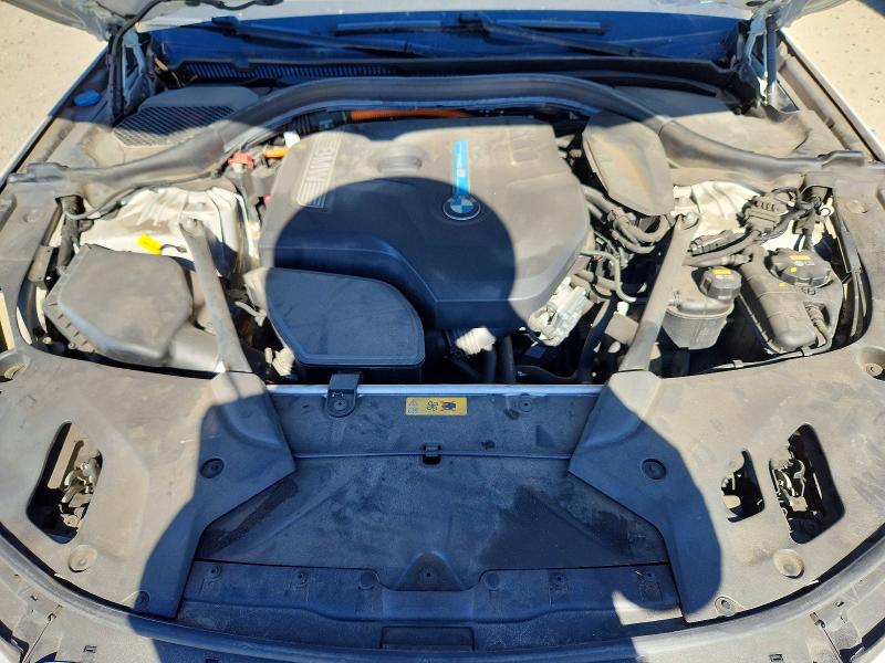 Photo 11 from auction – 2018 BMW 530E with VIN WBAJA9C50JB033256