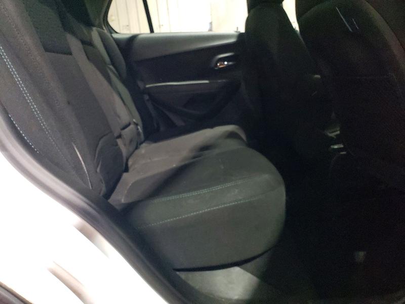 Photo 10 from auction – 2016 CHEVROLET TRAX LS with VIN 3GNCJNSB4GL276062