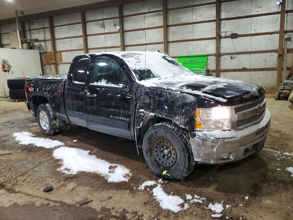 Photo 4 from auction – 2013 CHEVROLET SILVERADO with VIN 1GCRKSE70DZ143101