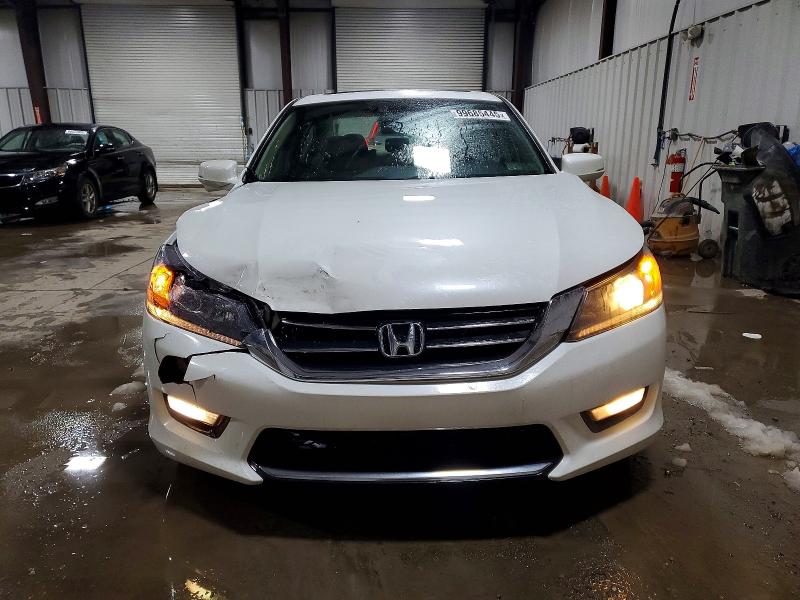 Photo 5 from auction – 2015 HONDA ACCORD with VIN 1HGCR2F87FA090361