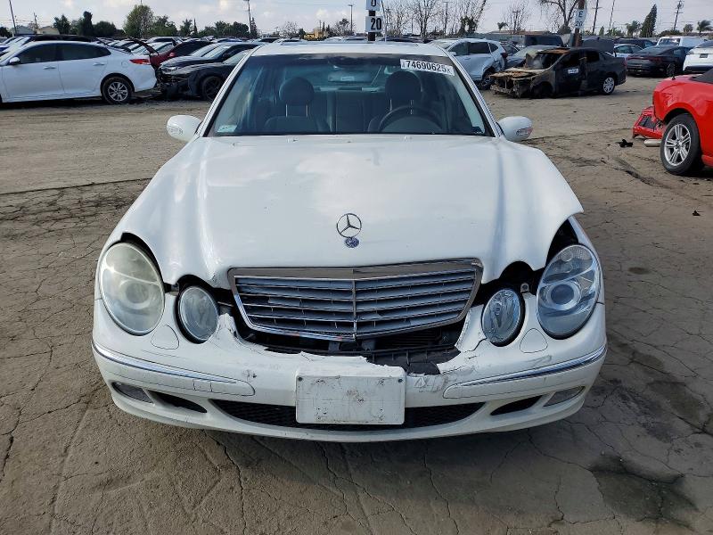 Photo 5 from auction – 2004 MERCEDES-BENZ E with VIN WDBUF70J24A415708