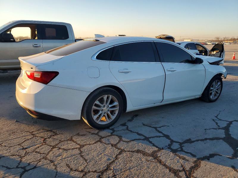 Photo 3 from auction – 2018 CHEVROLET MALIBU with VIN 1G1ZD5ST8JF202012