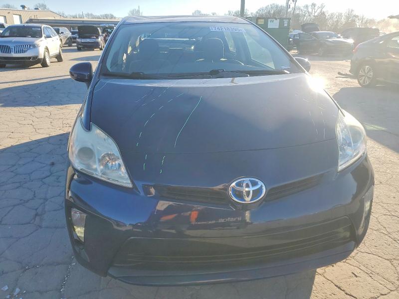Photo 5 from auction – 2014 TOYOTA PRIUS with VIN JTDKN3DU3E1790100
