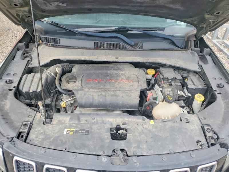 Фото 11 с аукциона – 2018 JEEP COMPASS LA с VIN 3C4NJDBB1JT177637
