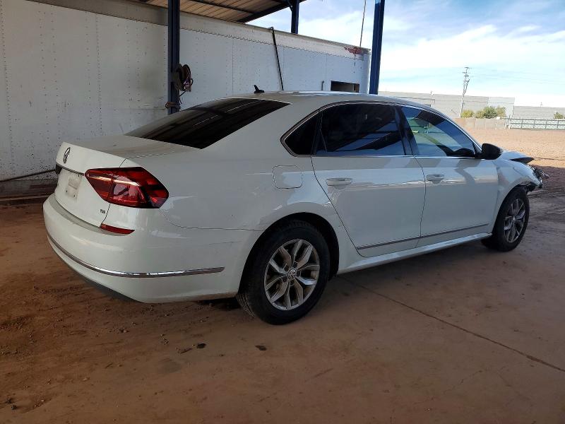 Photo 3 from auction – 2017 VOLKSWAGEN PASSAT with VIN 1VWAT7A34HC014326